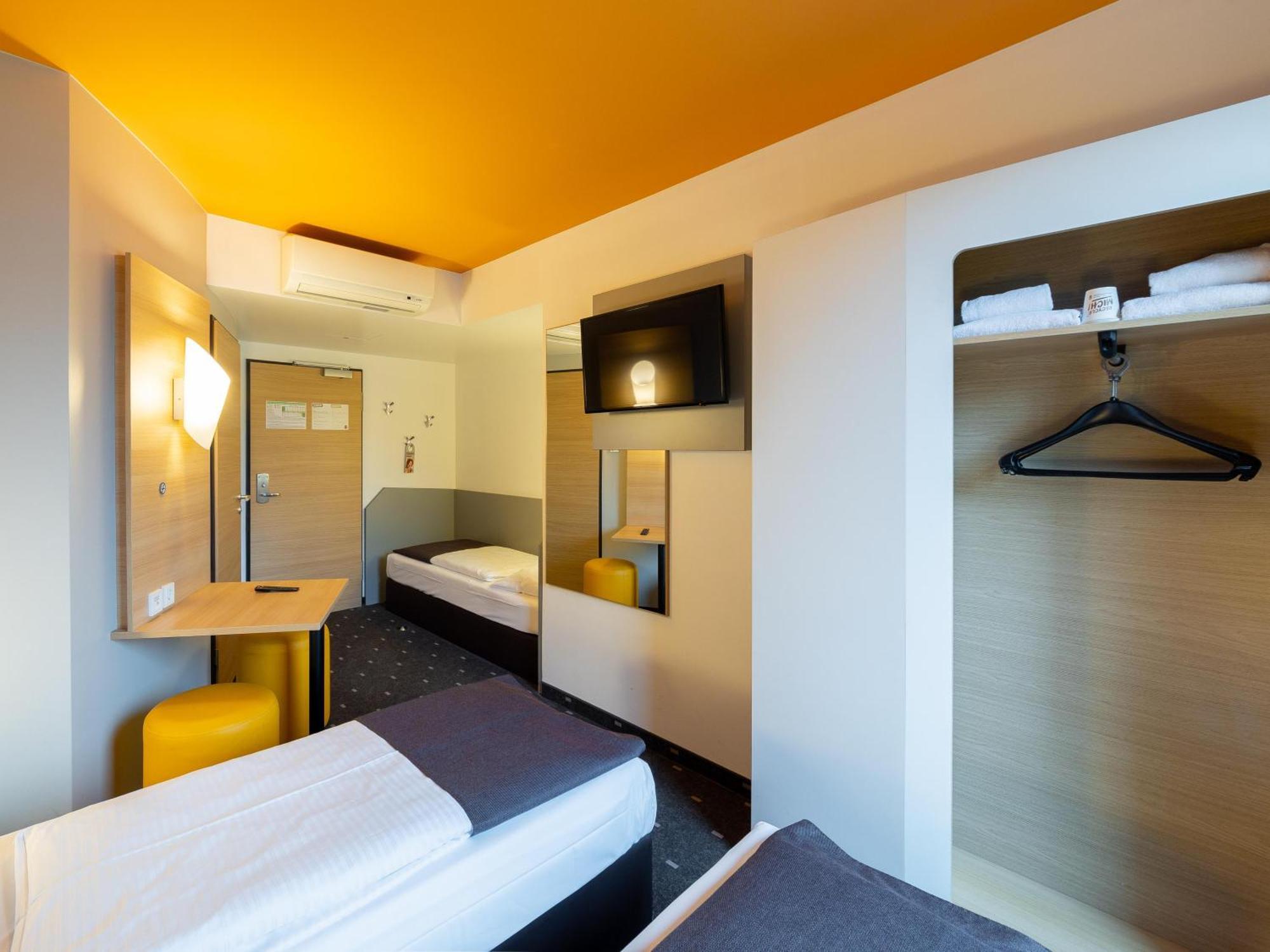 B&B Hotel Duesseldorf-City Extérieur photo
