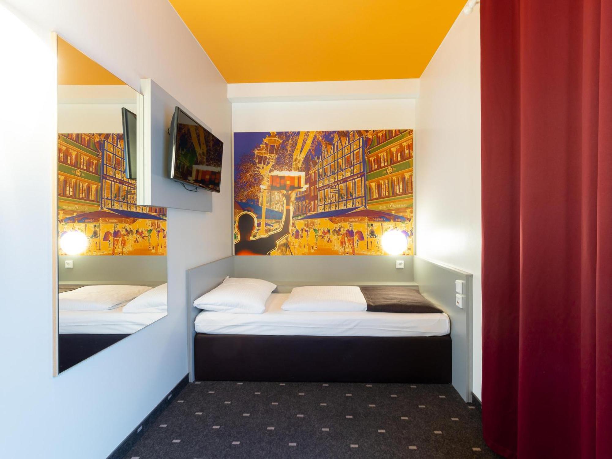 B&B Hotel Duesseldorf-City Extérieur photo